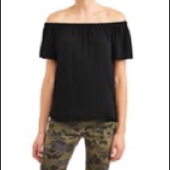 paper tee Tops - Paper Tee Off the Shoulder Black Top